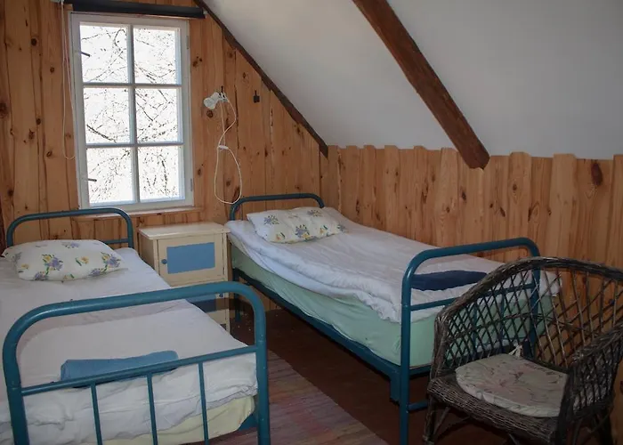 Kooli Kopli Homes Mustjala